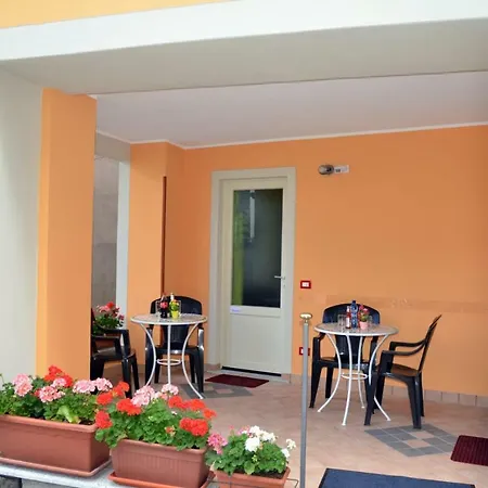 Guesthouse Serena Guest house *